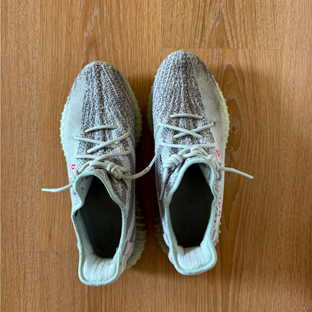 Yeezy 350 v2 Blue Tint
